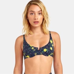 ☀️RVCA Dazed Underwire Bikini Top☀️
